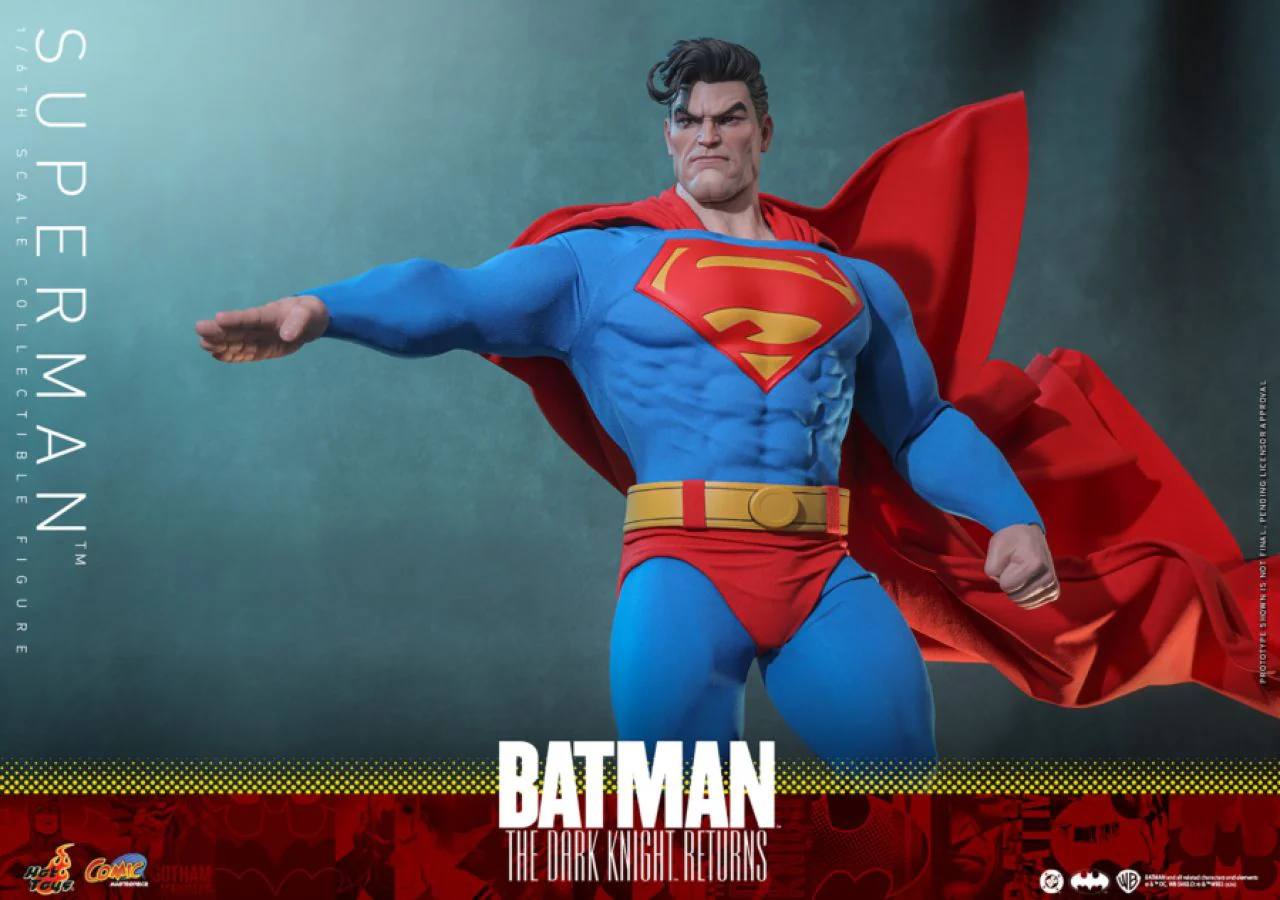 Batman: The Dark Knight Returns - Superman 1:6 Scale Collectable Action Figure - Image 9